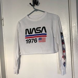 White long sleeve crop top